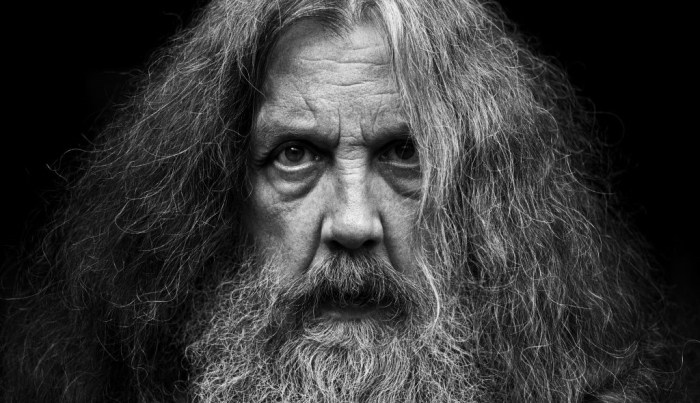 ALAN-MOORE-PORTRAIT-by-MITCH-JENKINS-Nov-2015-1-jpeg-1024x683